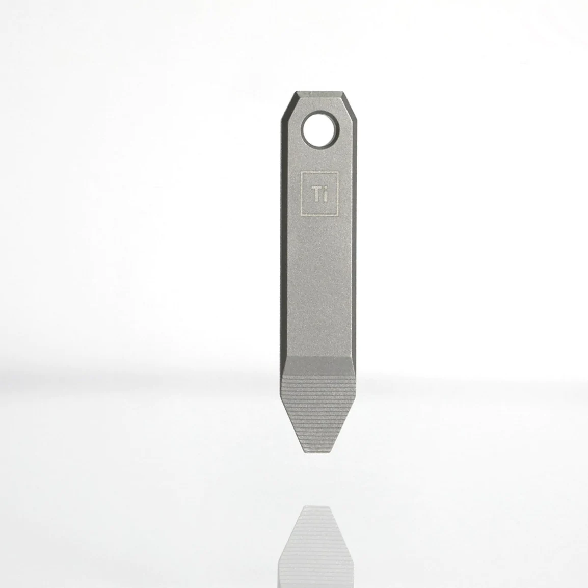 Big Idea Design Mini Titanium Pry Bar
