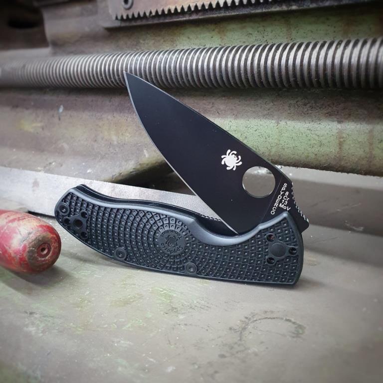 Tenaciousallblack Spyderco Tenacious Lightweight black