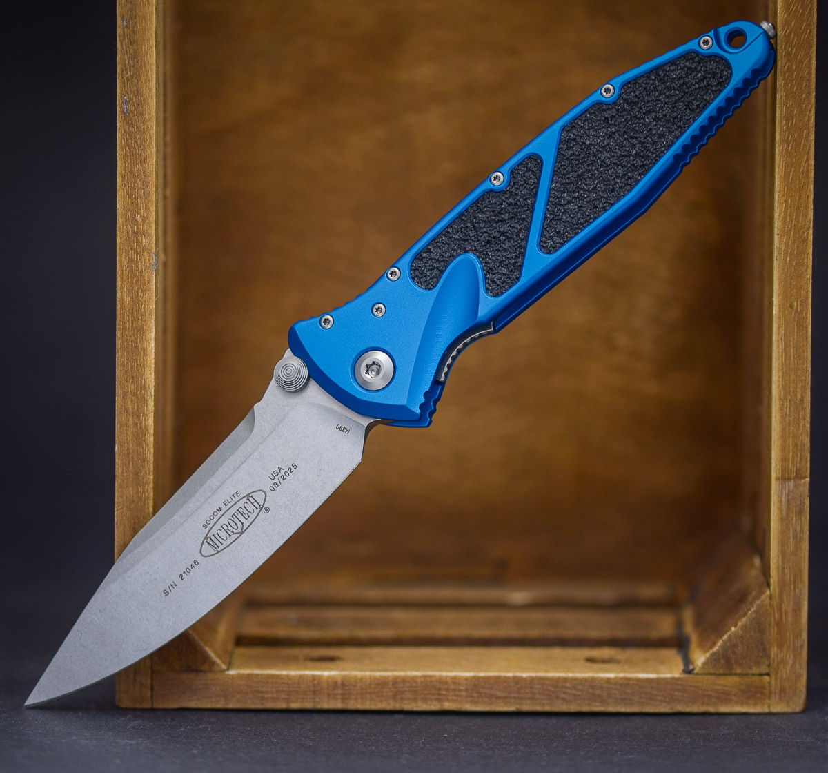 Microtech Socom Elite S/E-M Stonewashed Blade, Aluminum Blue