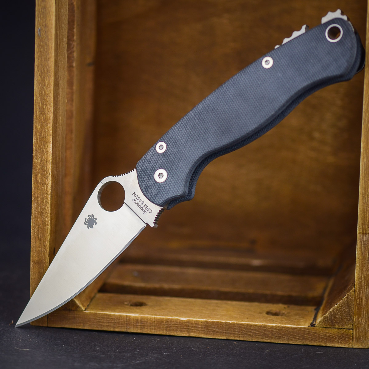 Spyderco Para Military 2 X RGT Black Canvas Micarta