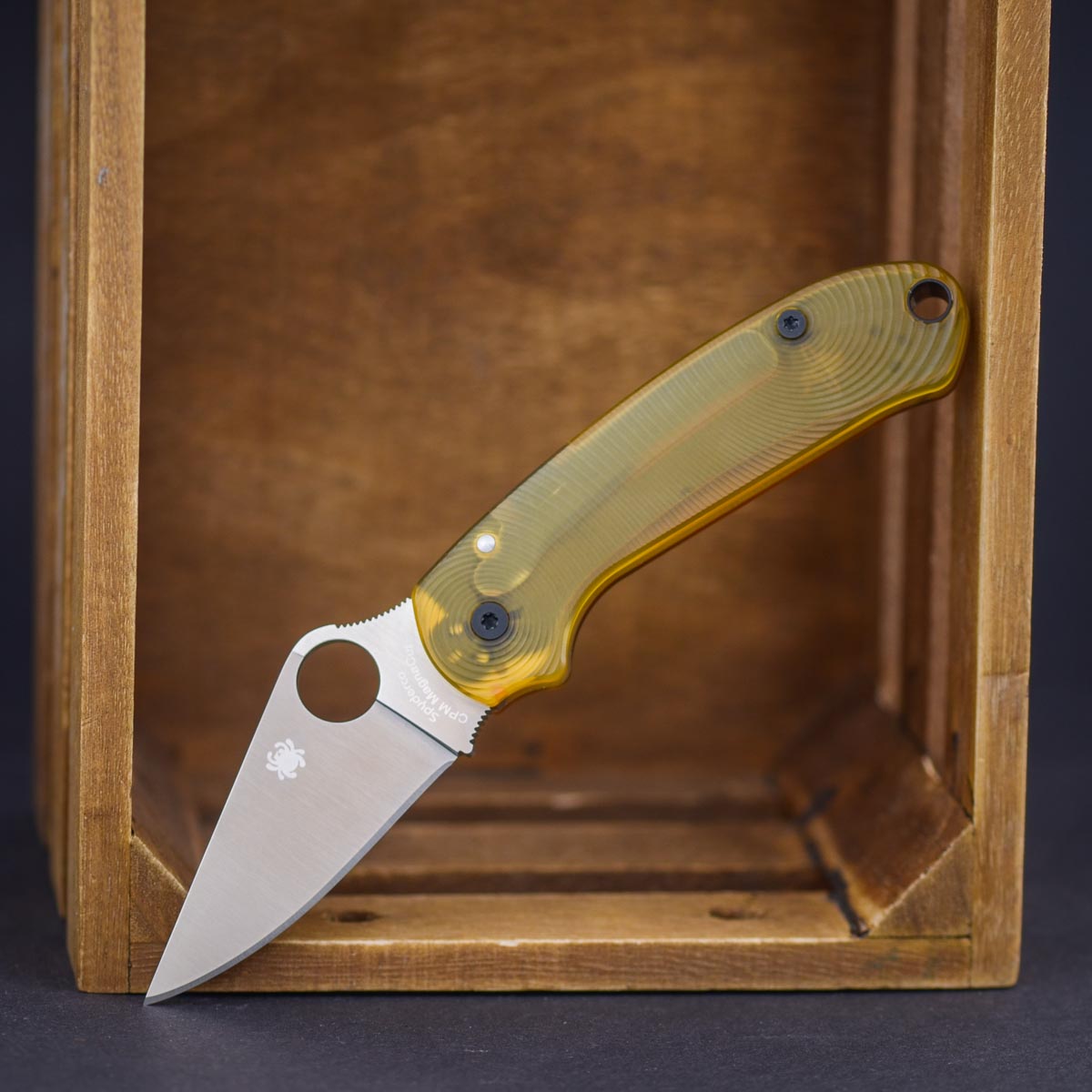 Spyderco Para 3 Magnacut X RGT Ultem Contoured Ripple – Bild 1