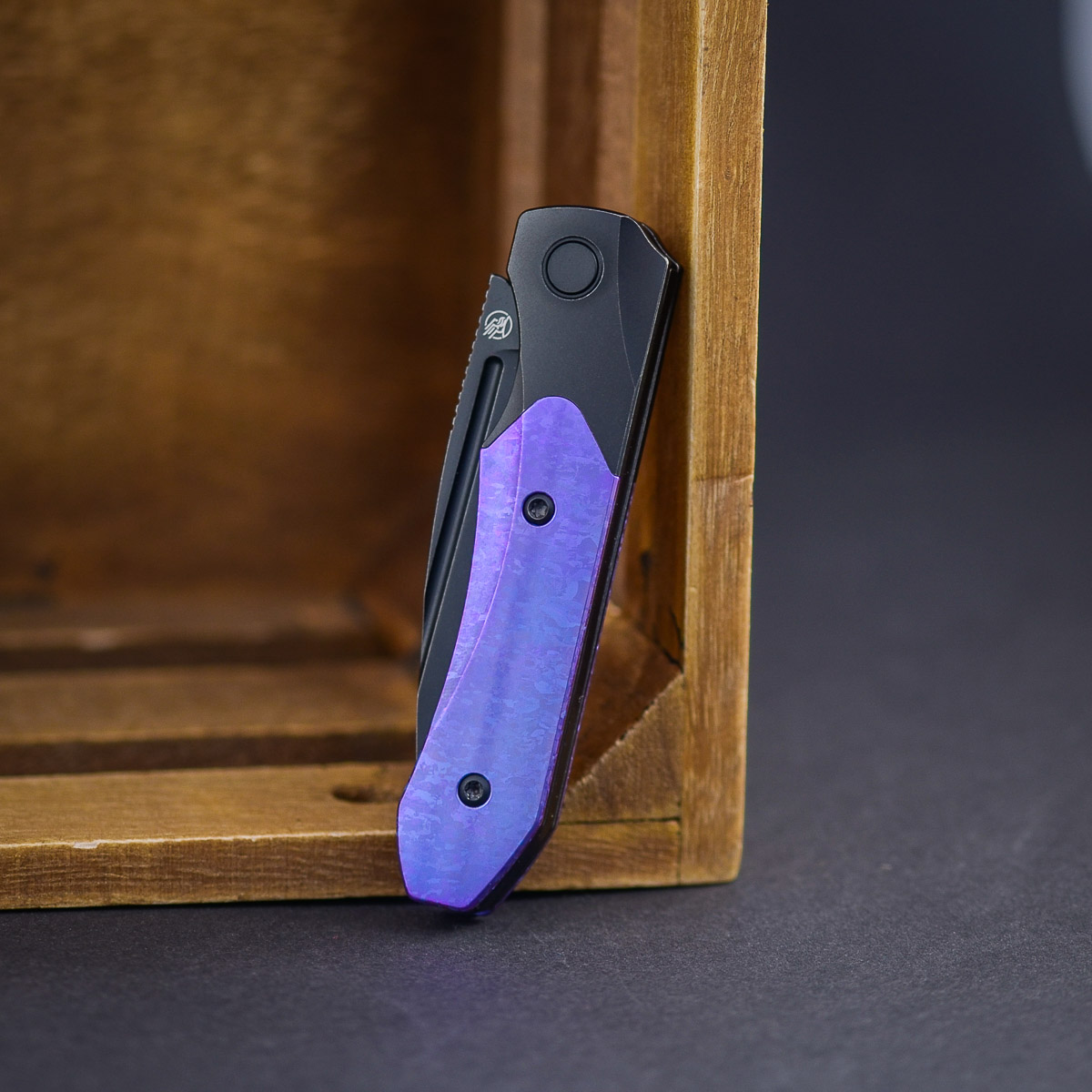 Griffin 1946 Slipjoint Purple Crystal Titanium – Bild 3