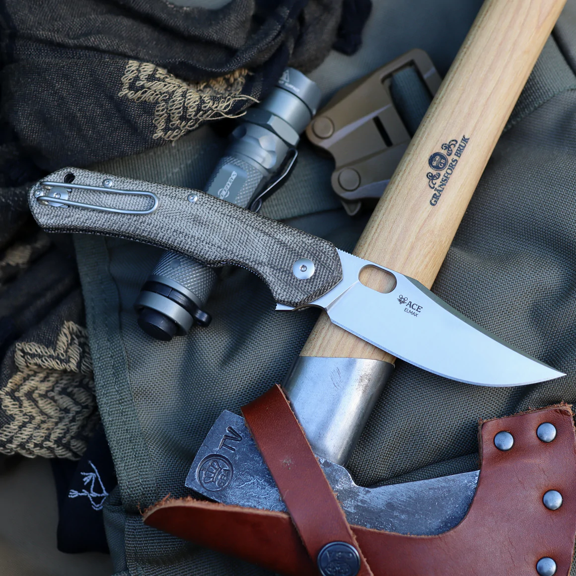 Untitled_3000x3000px_8_1160x GiantMouse Jutland Green Canvas Micarta