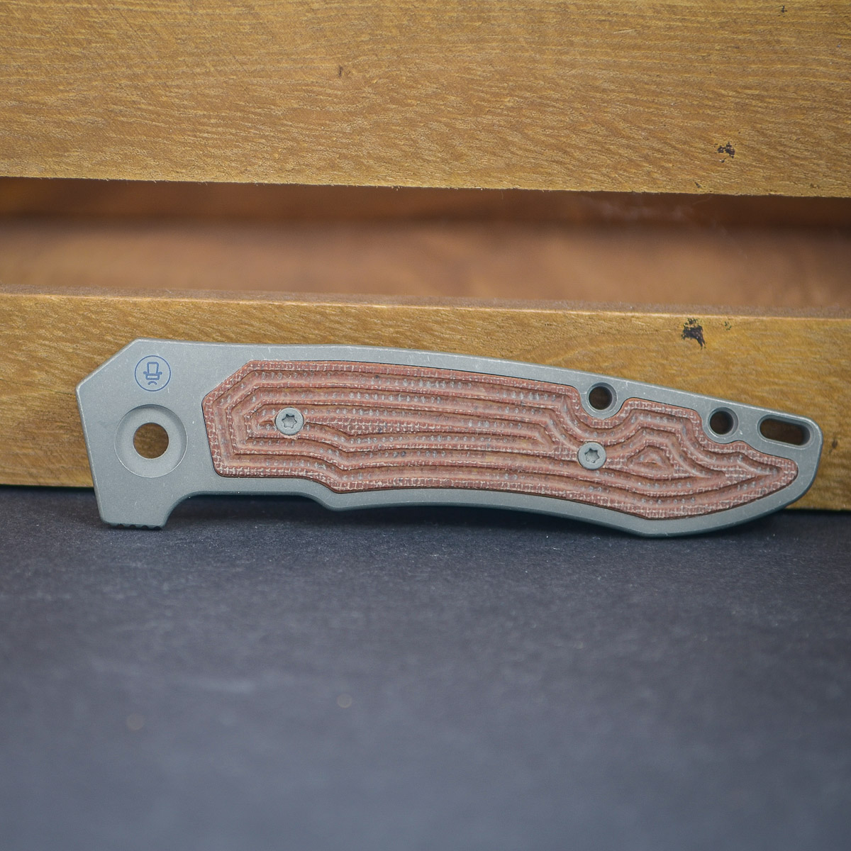 Stahlwerk Cult Griffschale KnifeLounge Exclusive Stahlwerk Cult Griffschale KnifeLounge Exclusive