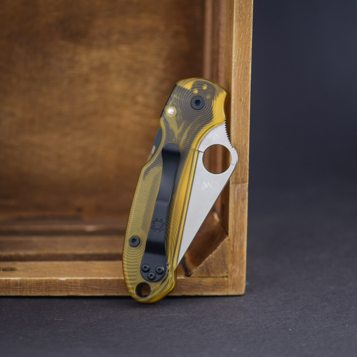 Spyderco Para 3 Magnacut X RGT Ultem Contoured Ripple – Bild 4