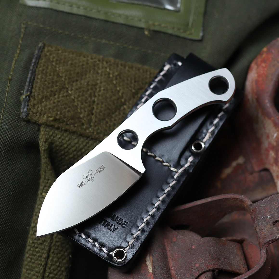 GMF1-FSsquare_1160x GiantMouse GMF1-Fat Satin