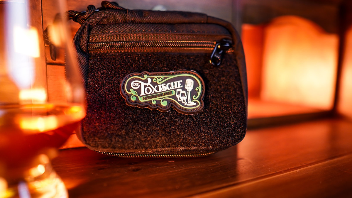 Die Toxische Herrenrunde Patch Staffel 2 Hartholz, Holz, Zubehör, Tasche, Handtasche