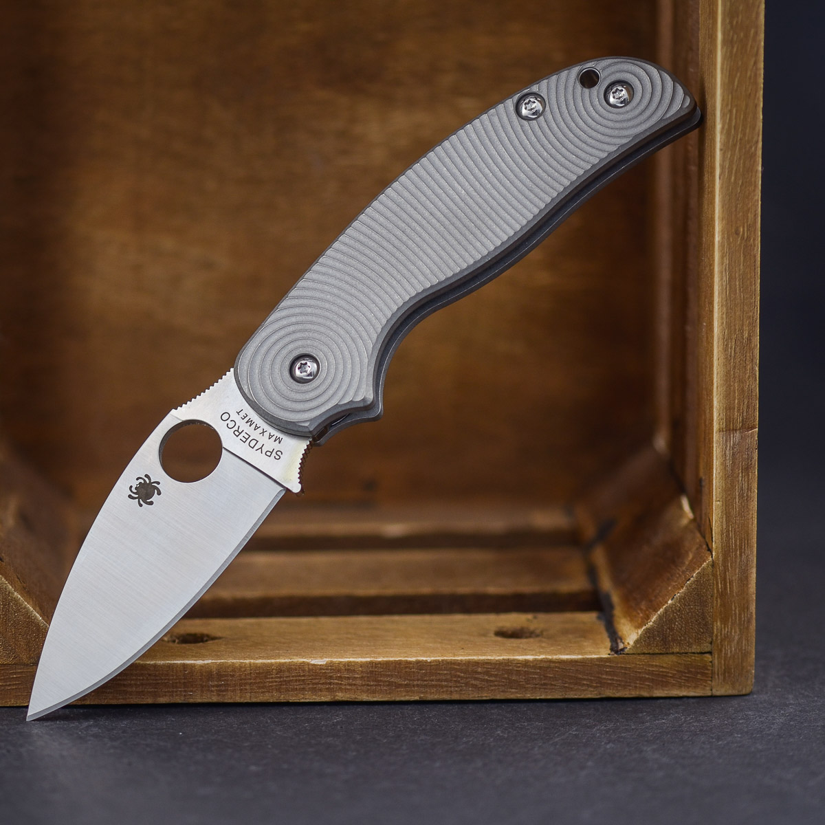 Spyderco Sage 5 Lightweight Maxamet X RGT Titanium Ripple Rough Washed