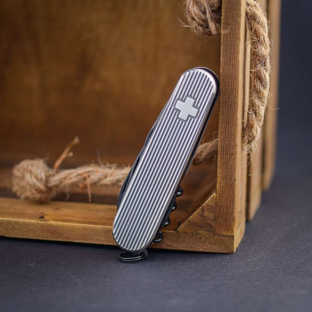 DC Pinstripes Silver Plated x Vic Spartan Onyx  – Bild 1