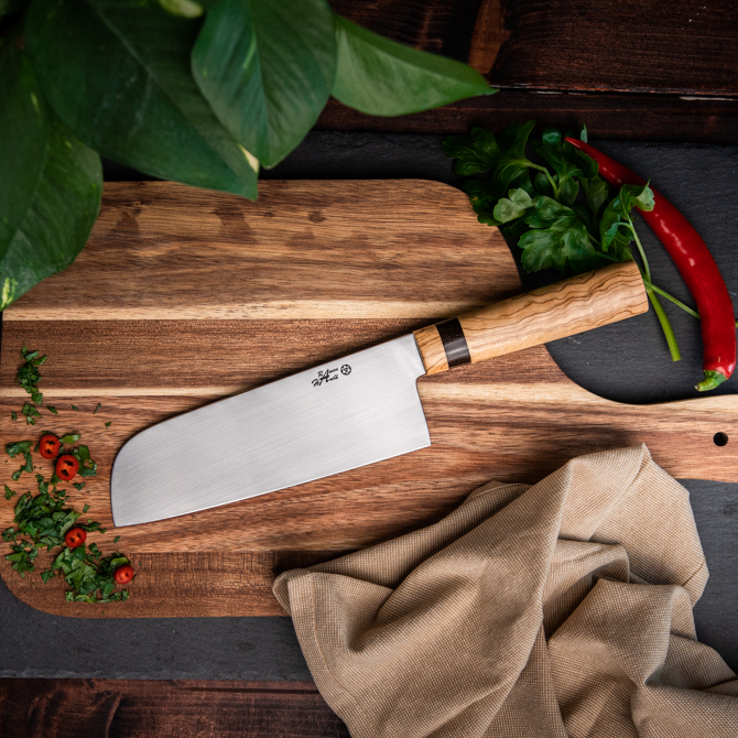 Ramon Hanelt Santoku 95 Schneidbrett, Essen, Klinge, Messer, Waffe