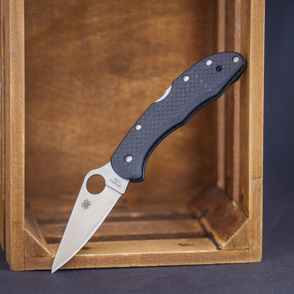Spyderco Delica 4 K390 X Flytanium Carbon Fiber – Bild 1